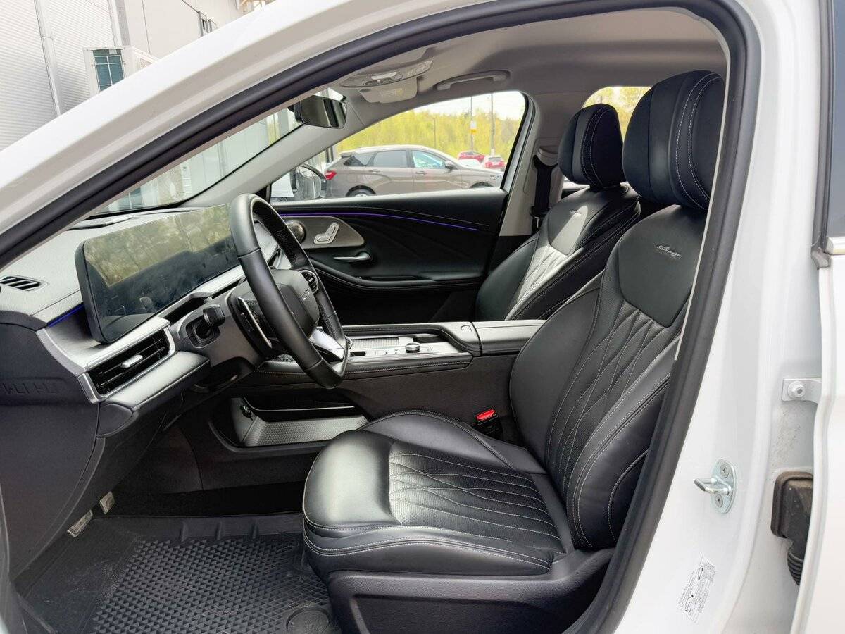 Chery Arrizo 8 с пробегом — 2023 год. Фото: #9