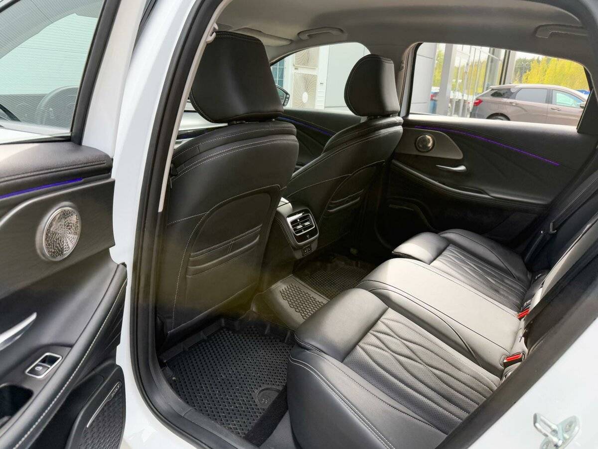 Chery Arrizo 8 с пробегом — 2023 год. Фото: #10