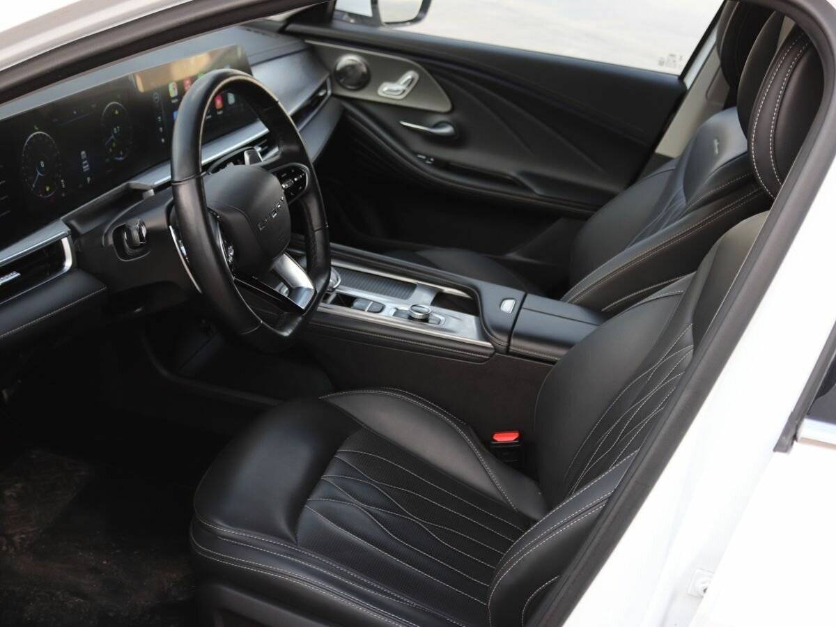 Chery Arrizo 8 с пробегом — 2023 год. Фото: #7