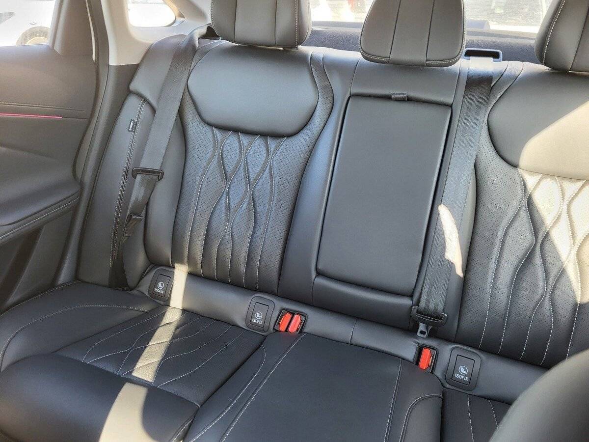 Chery Arrizo 8 с пробегом — 2023 год. Фото: #10