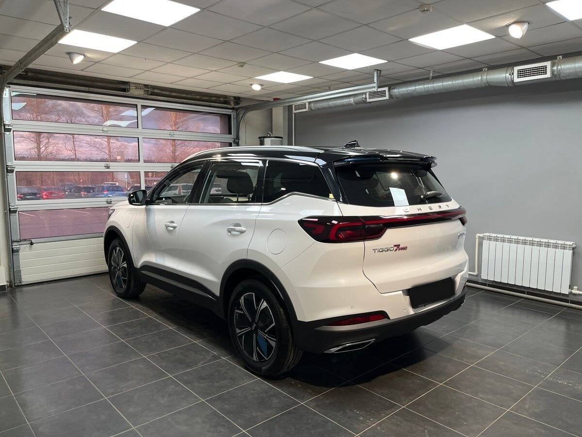 Chery Tiggo 7 Pro Plug-in Hybrid с пробегом — 2023 год. Фото: #3