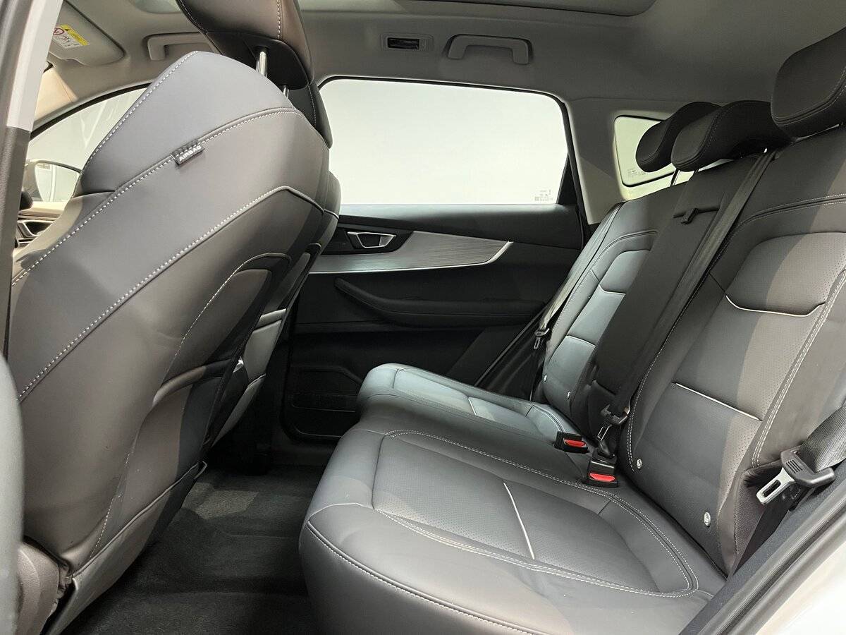 Chery Tiggo 7 Pro Plug-in Hybrid с пробегом — 2023 год. Фото: #28