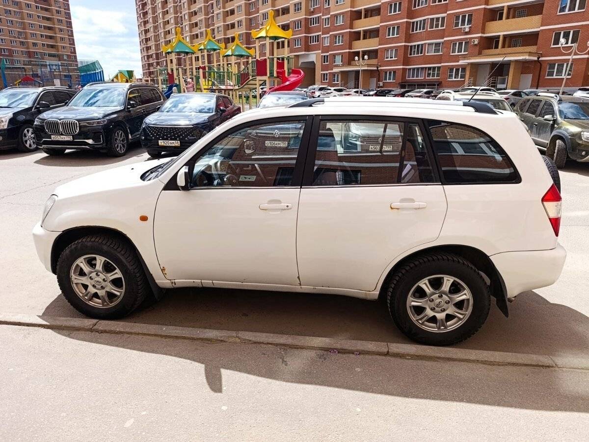 Chery Tiggo (T11) с пробегом — 2012 год. Фото: #3