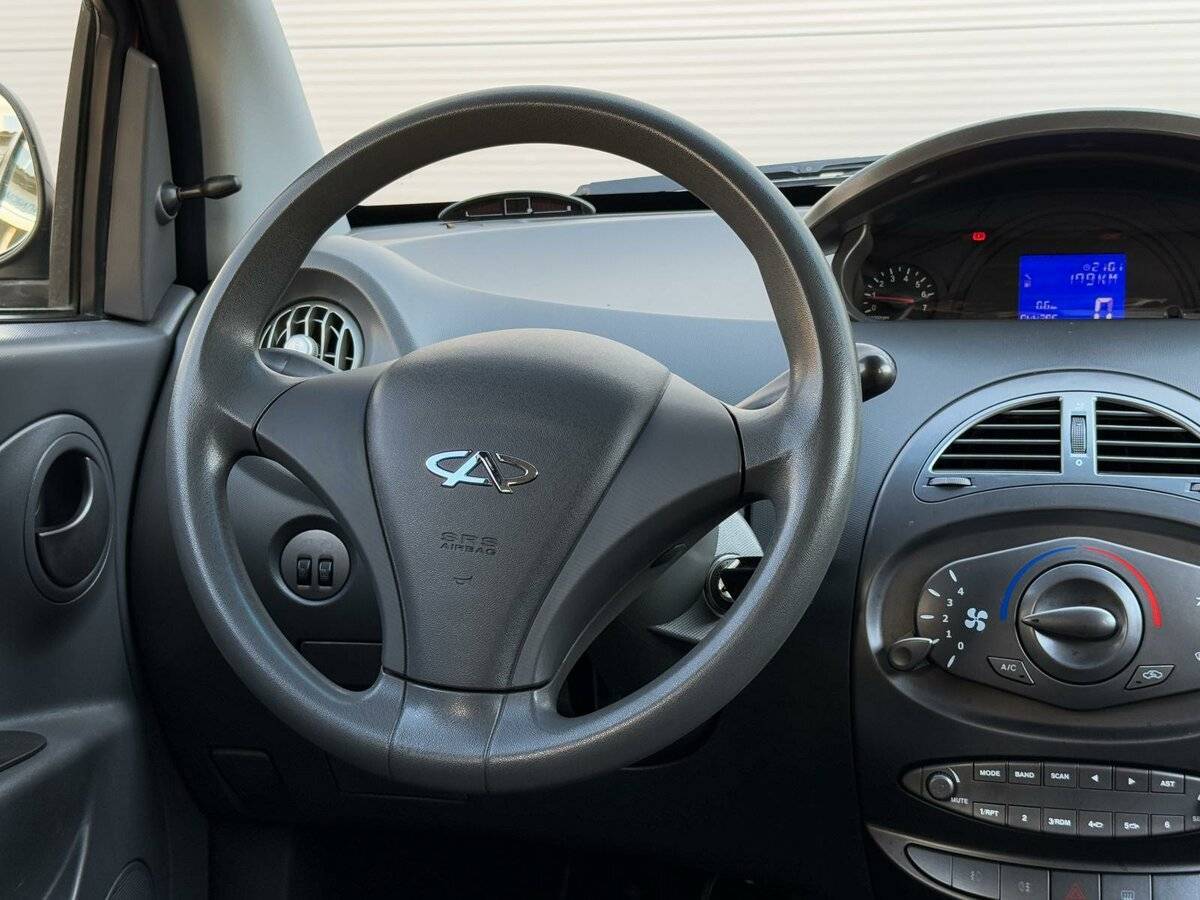 Chery IndiS (S18D) с пробегом — 2012 год. Фото: #12