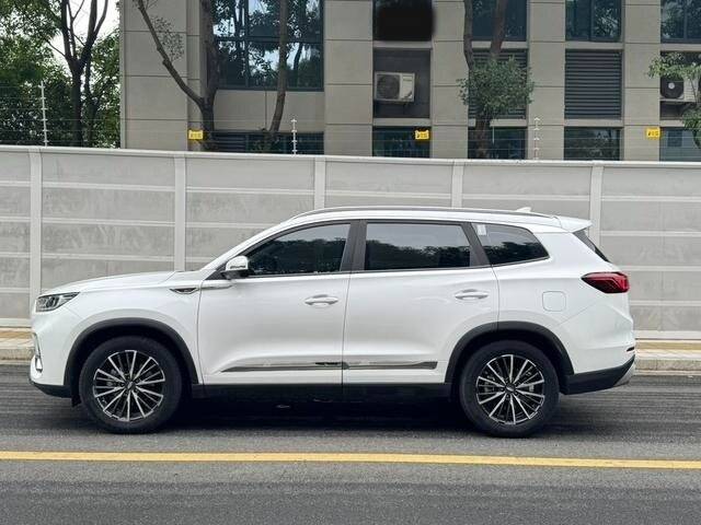 Chery Tiggo 8 с пробегом — 2021 год. Фото: #3