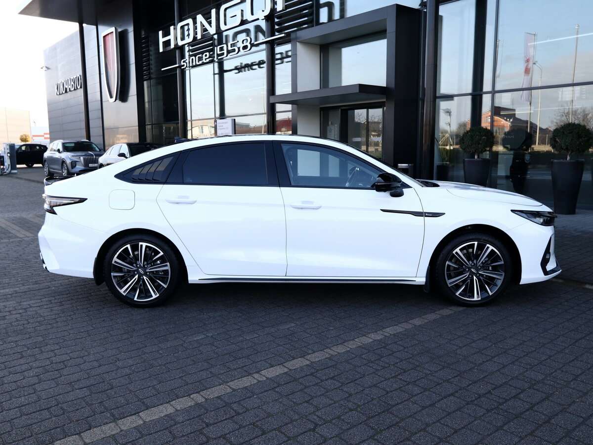 Chery Arrizo 8 с пробегом — 2023 год. Фото: #10