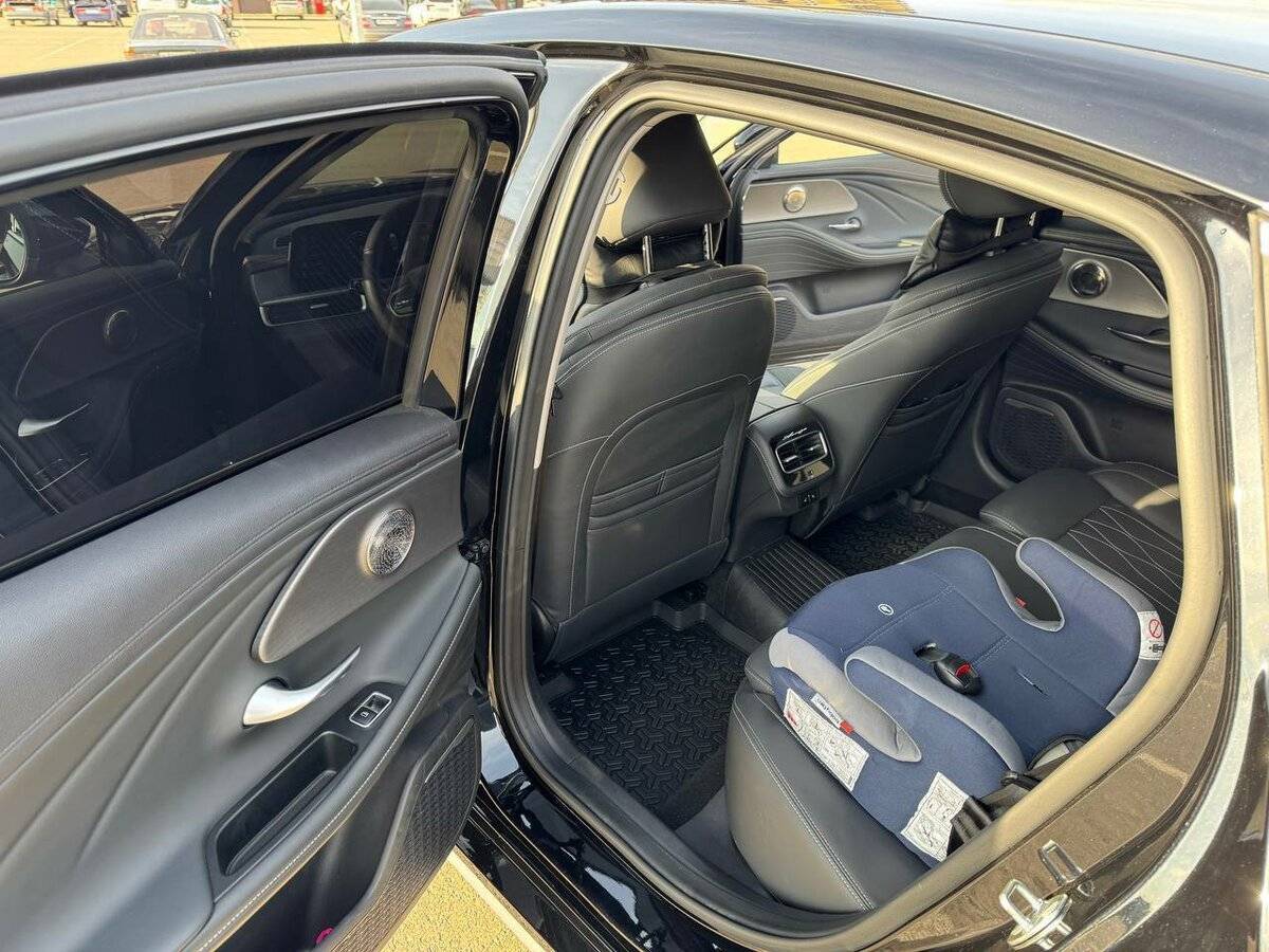 Chery Arrizo 8 с пробегом — 2024 год. Фото: #12