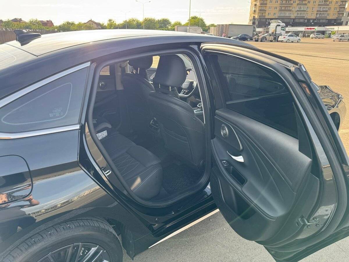 Chery Arrizo 8 с пробегом — 2024 год. Фото: #14