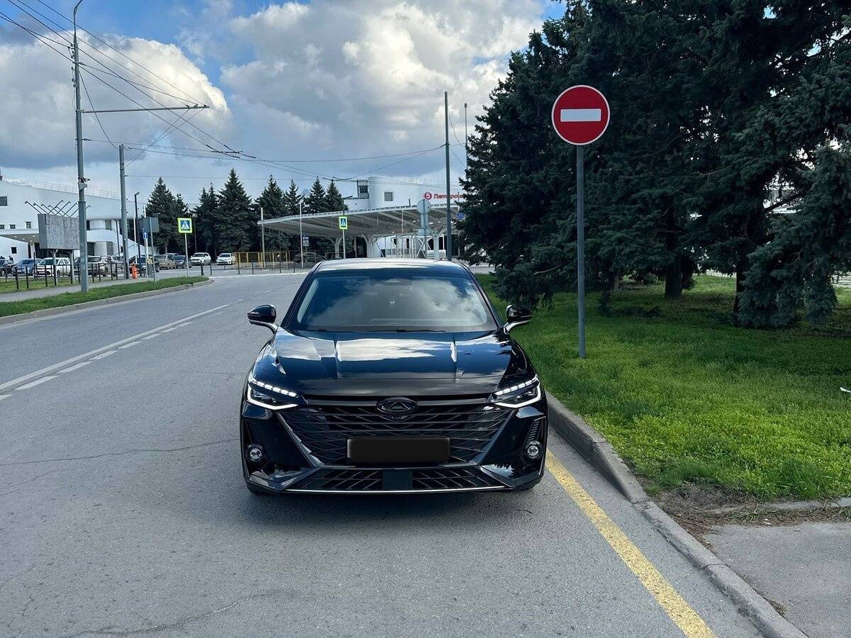 Chery Arrizo 8 с пробегом — 2023 год. Фото: #3