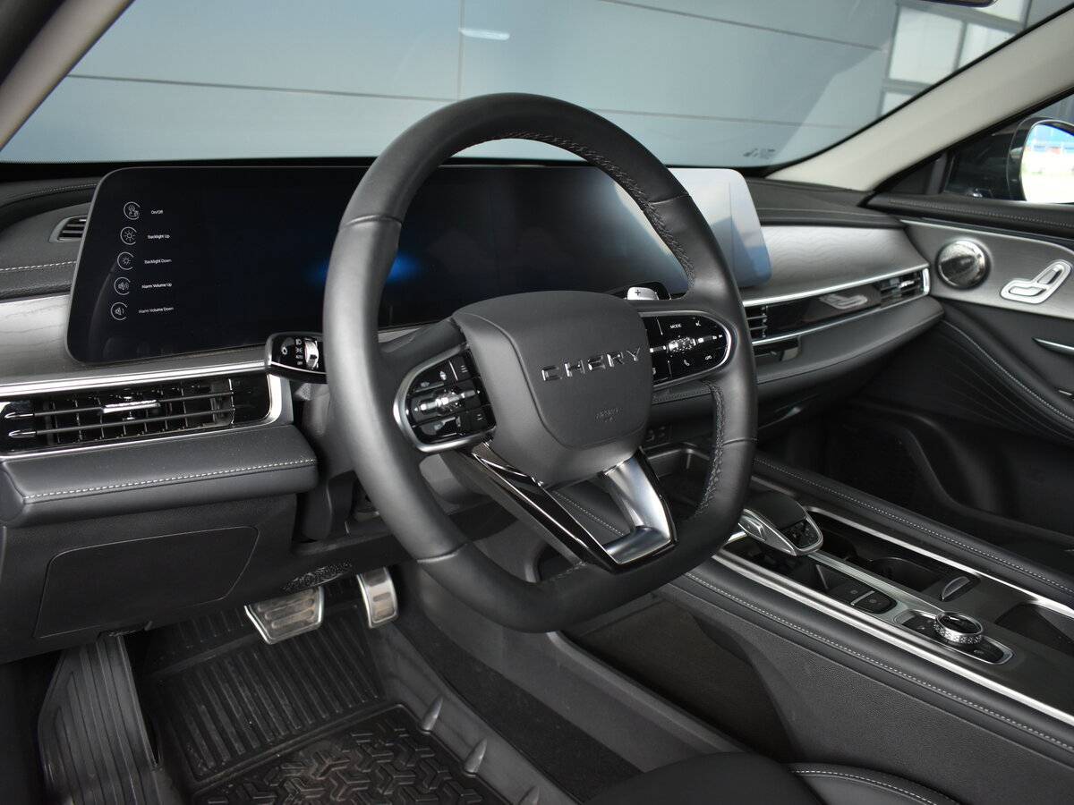 Chery Arrizo 8 с пробегом — 2023 год. Фото: #7