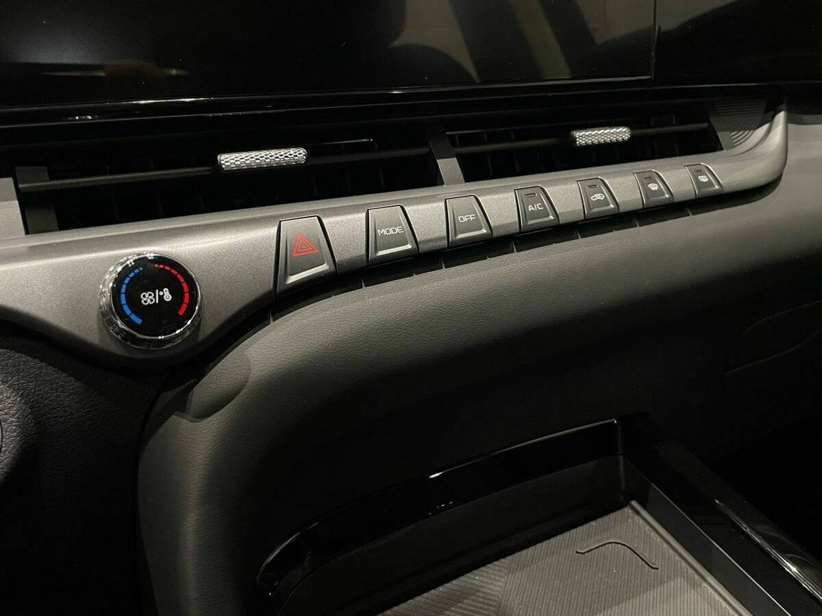 FAW Bestune T55 с пробегом — 2023 год. Фото: #9