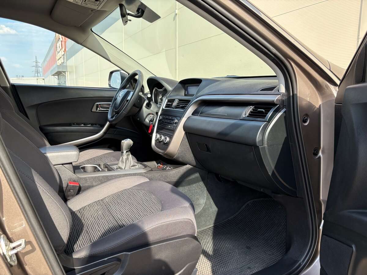 FAW Besturn X80 с пробегом — 2020 год. Фото: #12