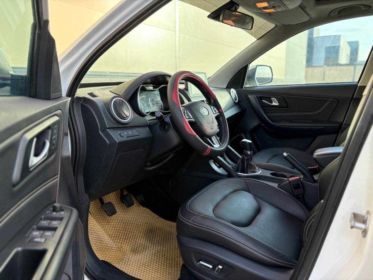 FAW Besturn X40 с пробегом — 2019 год. Фото: #8