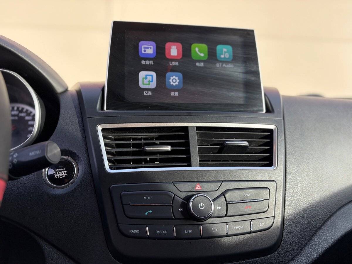 FAW Besturn X40 с пробегом — 2019 год. Фото: #17