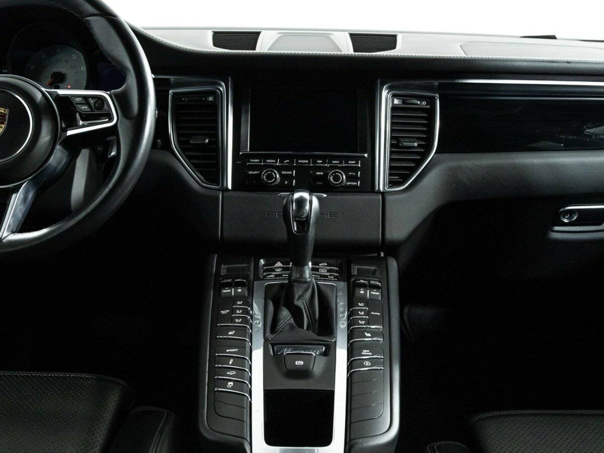 Porsche Macan с пробегом — 2014 год. Фото: #13