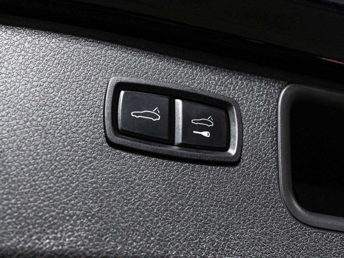 Porsche Macan с пробегом — 2014 год. Фото: #21