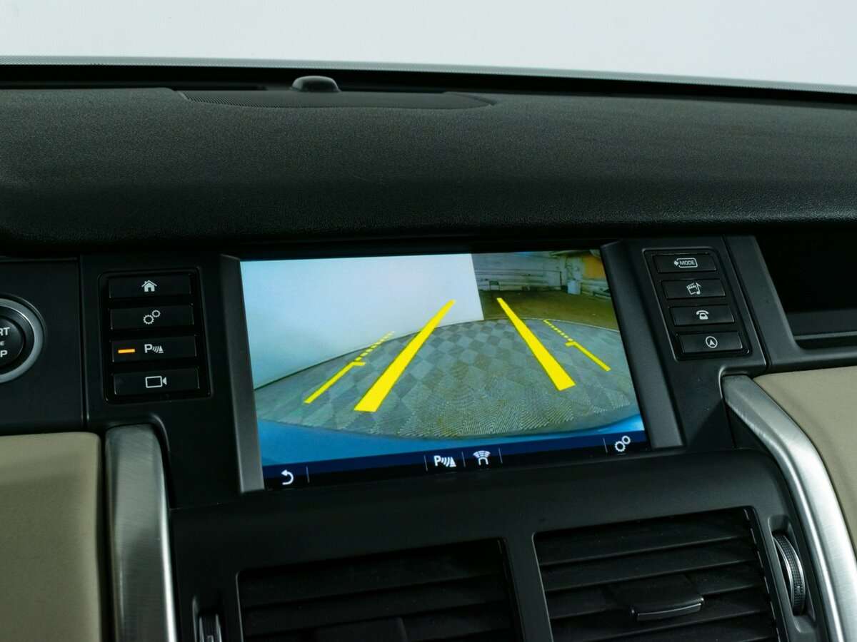 Land Rover Discovery Sport с пробегом — 2017 год. Фото: #14