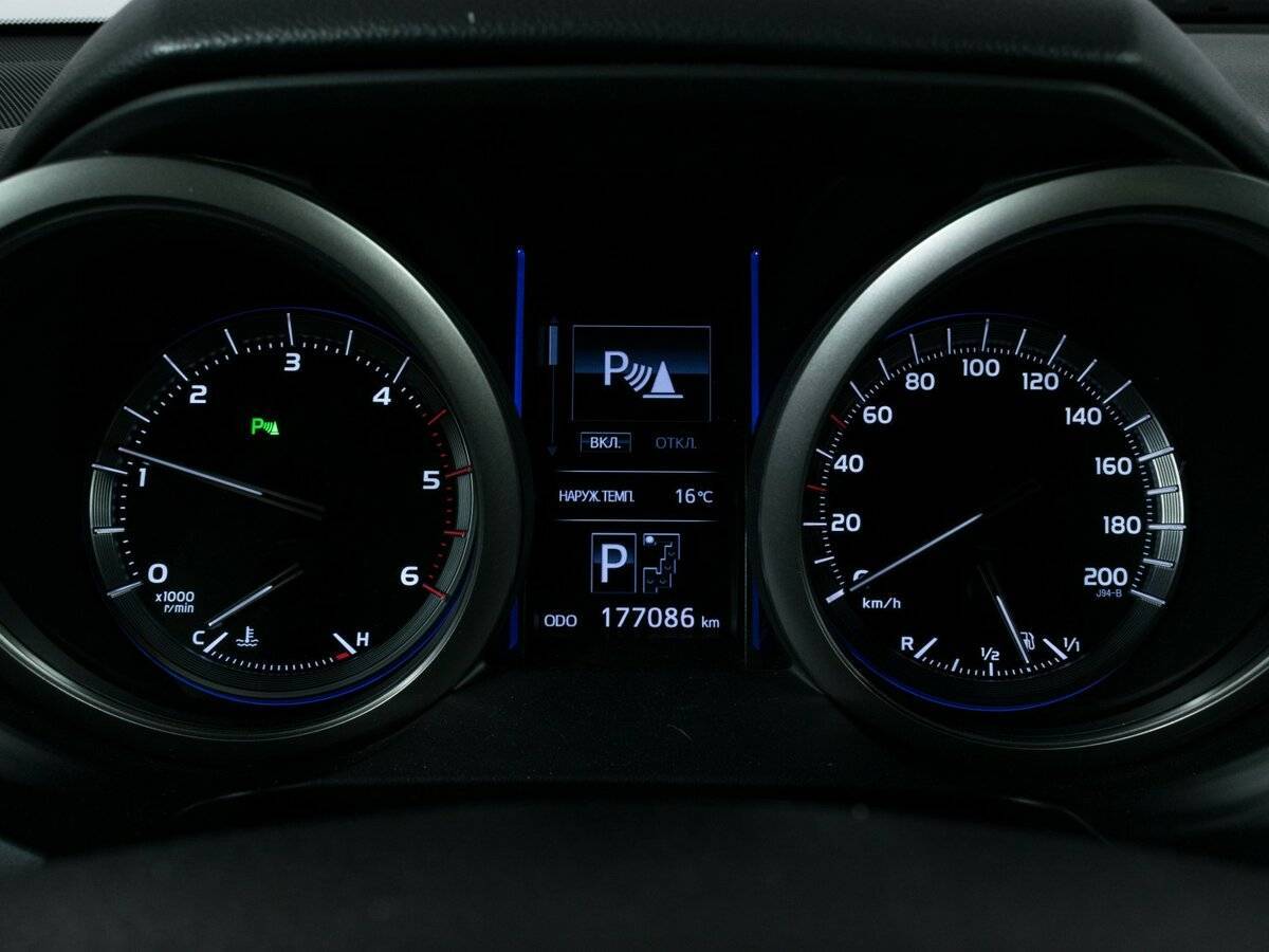 Toyota Land Cruiser Prado с пробегом — 2016 год. Фото: #12