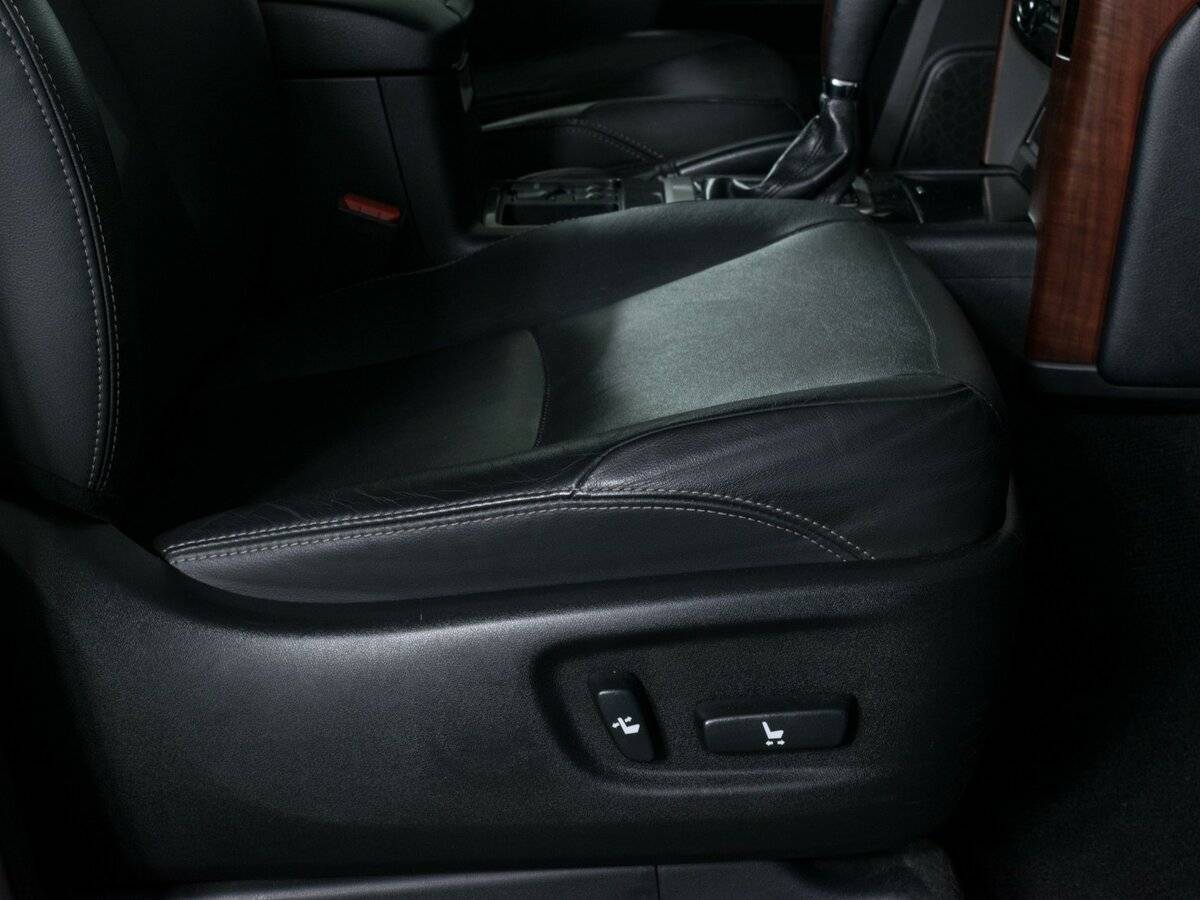 Toyota Land Cruiser Prado с пробегом — 2016 год. Фото: #17