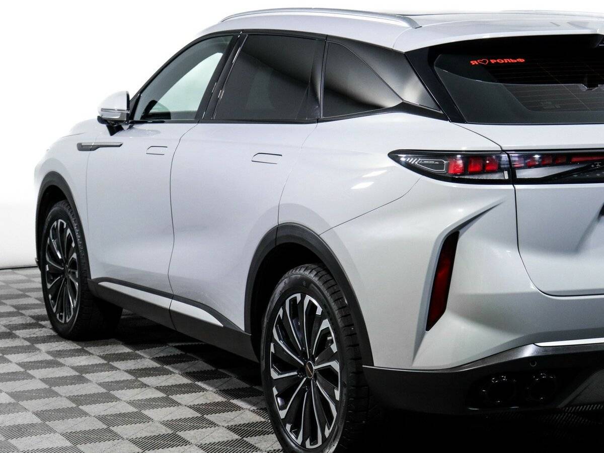 EXEED RX с пробегом — 2023 год. Фото: #15