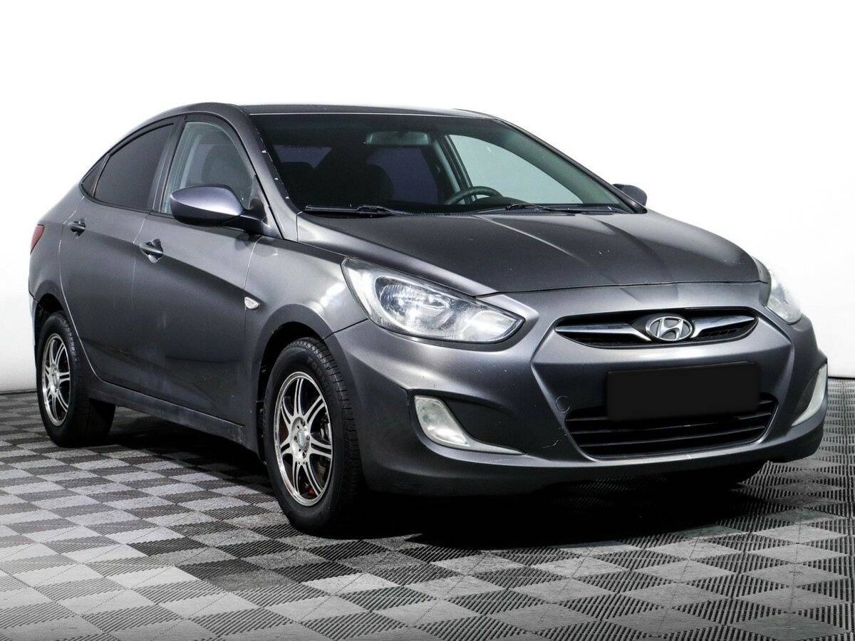 Hyundai Solaris с пробегом — 2011 год. Фото: #2