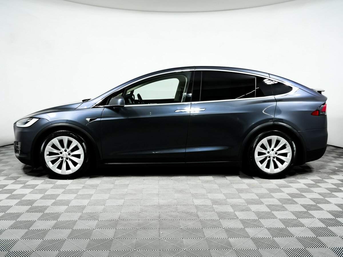 Tesla Model X с пробегом — 2018 год. Фото: #21