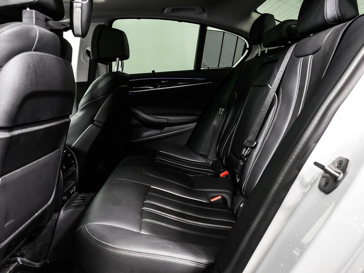 BMW 5 серии с пробегом — 2022 год. Фото: #9