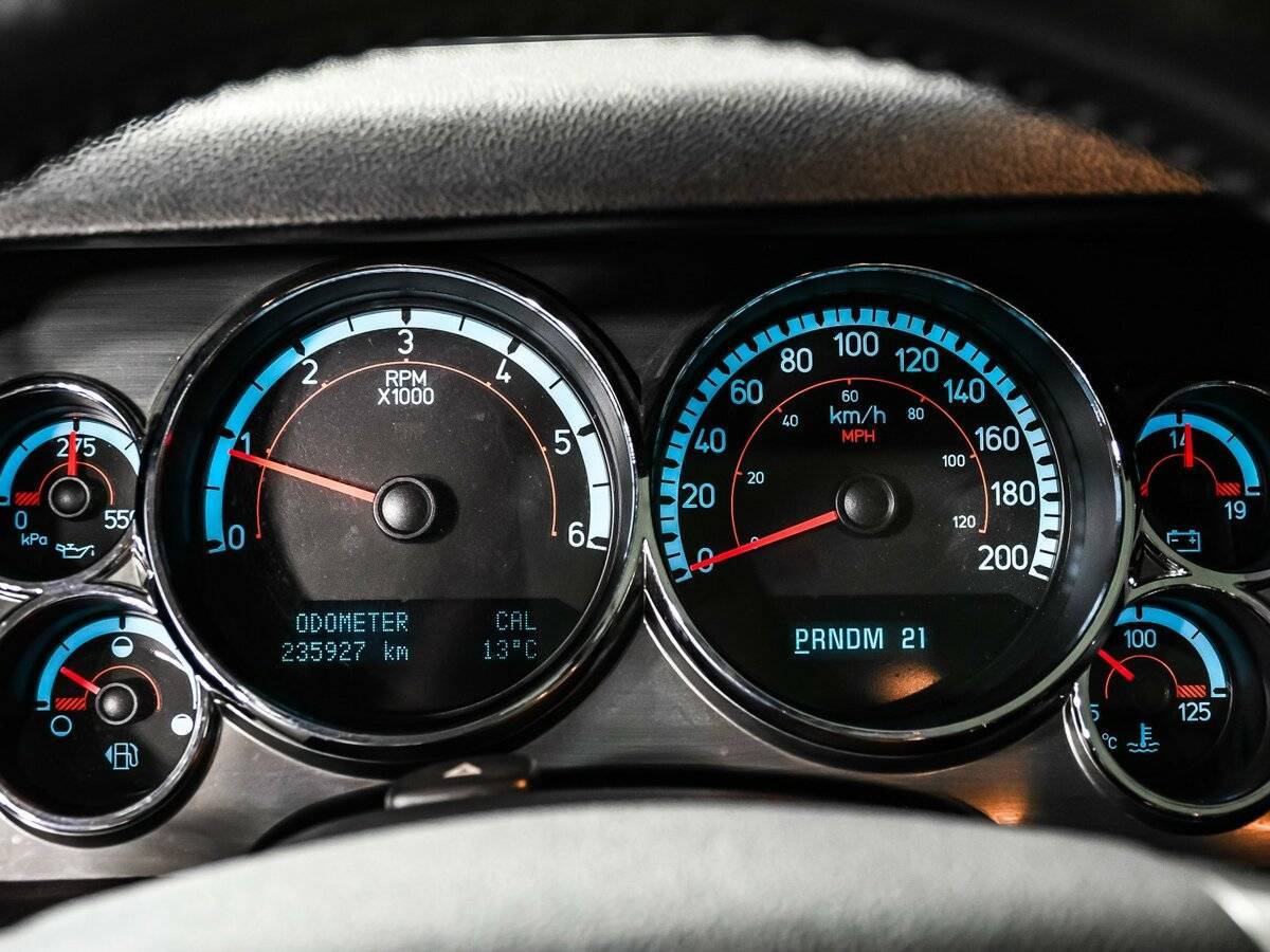 Hummer H2 с пробегом — 2008 год. Фото: #9