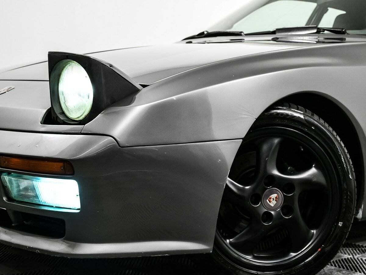 Porsche 944 с пробегом — 1986 год. Фото: #13