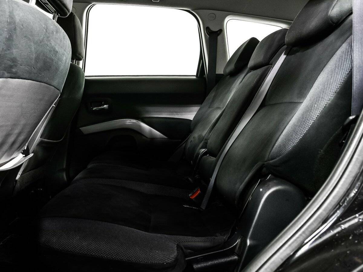 Mitsubishi Outlander с пробегом — 2008 год. Фото: #11