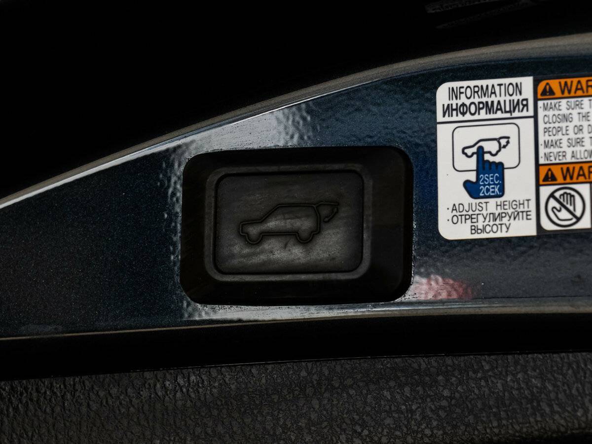 Toyota RAV4 с пробегом — 2017 год. Фото: #13