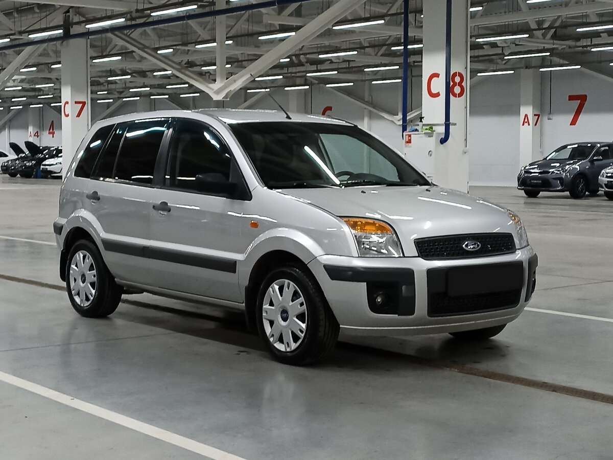 Ford Fusion с пробегом — 2008 год. Фото: #2