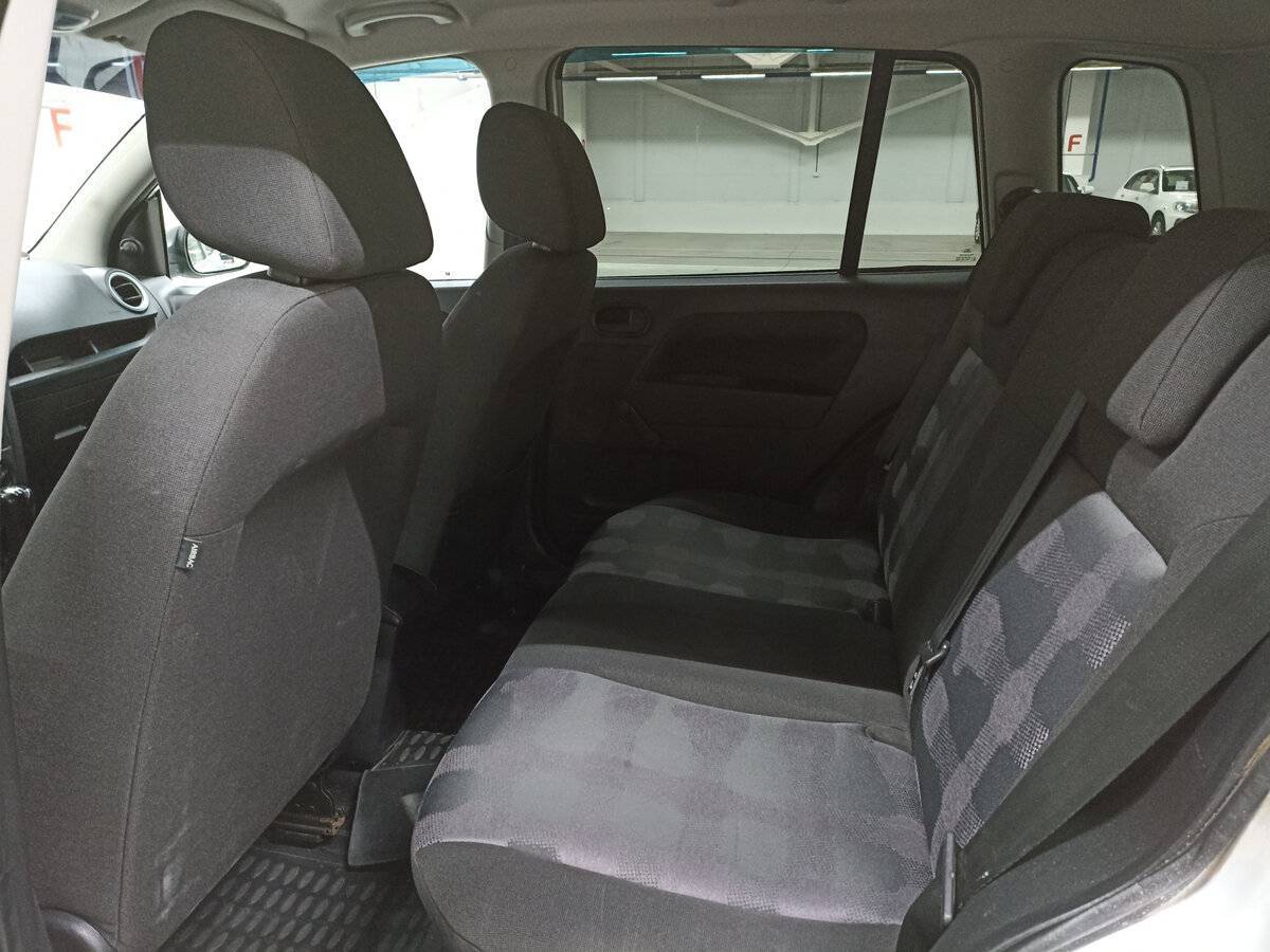 Ford Fusion с пробегом — 2008 год. Фото: #11