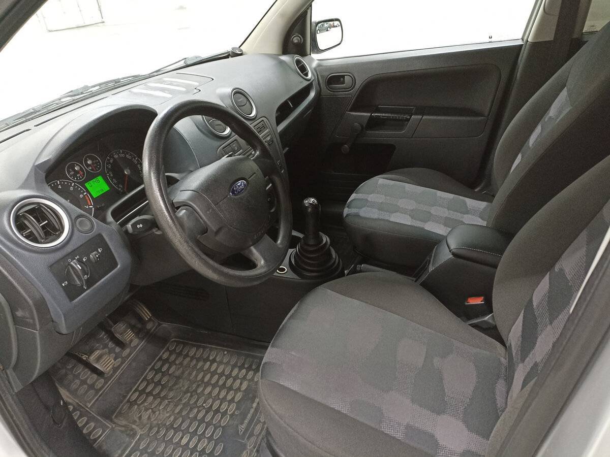 Ford Fusion с пробегом — 2008 год. Фото: #15