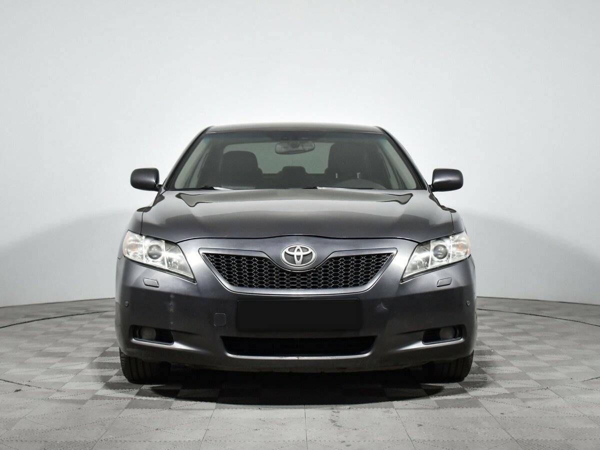Toyota Camry с пробегом — 2008 год. Фото: #1