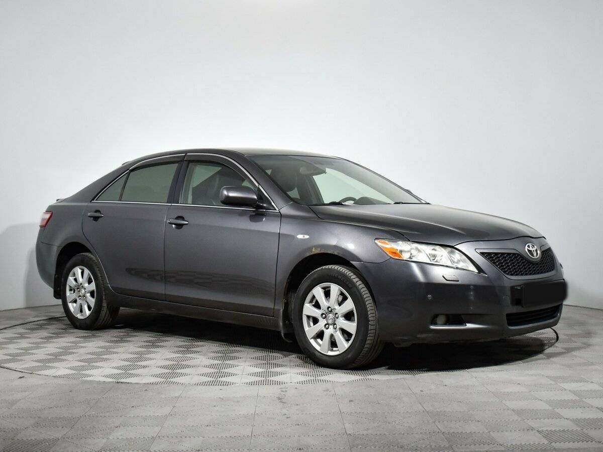 Toyota Camry с пробегом — 2008 год. Фото: #2