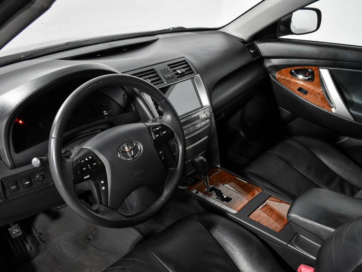 Toyota Camry с пробегом — 2008 год. Фото: #6