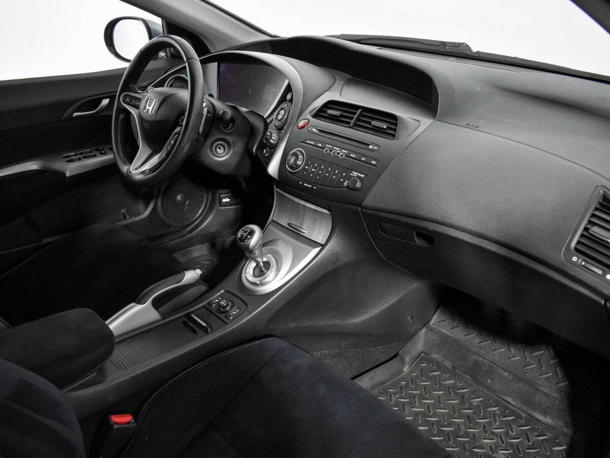 Honda Civic с пробегом — 2008 год. Фото: #12