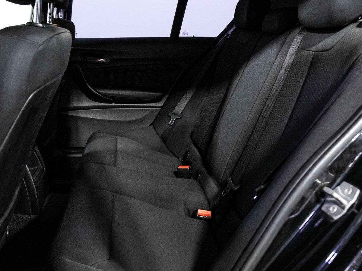 BMW 1 серии с пробегом — 2013 год. Фото: #9