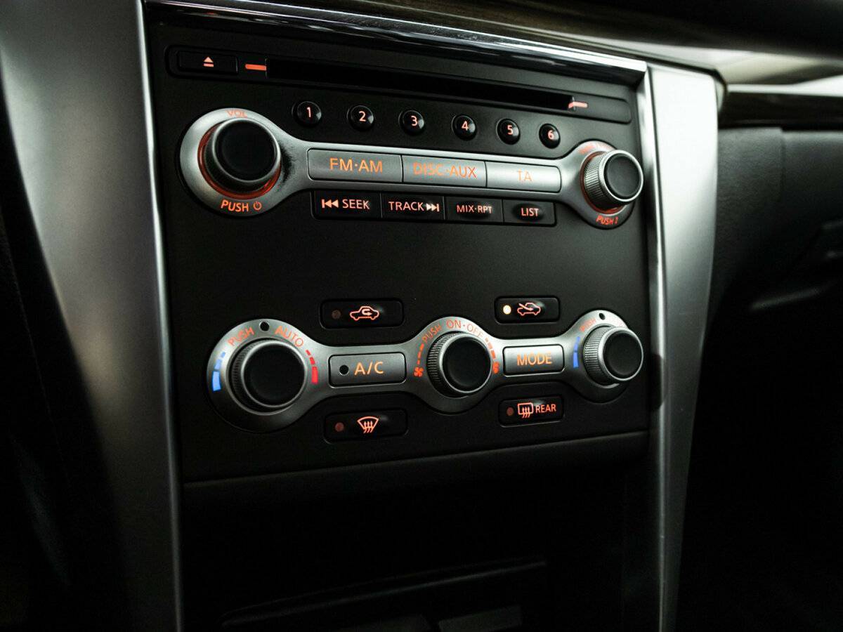 Nissan Teana с пробегом — 2011 год. Фото: #17