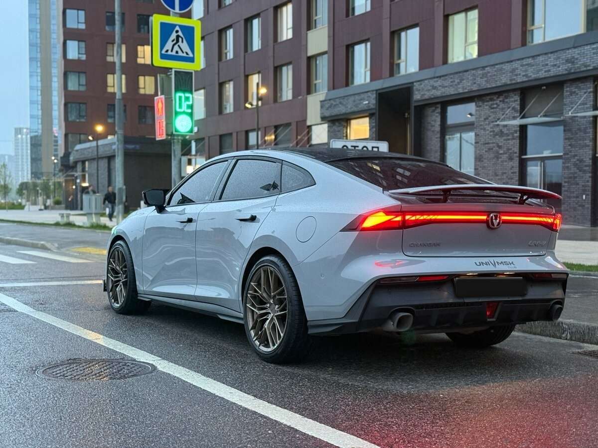Changan UNI-V с пробегом — 2024 год. Фото: #12