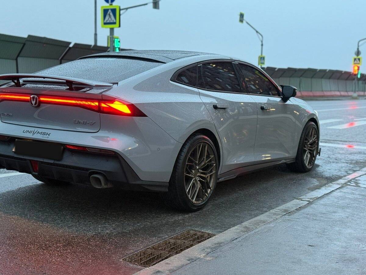 Changan UNI-V с пробегом — 2024 год. Фото: #13