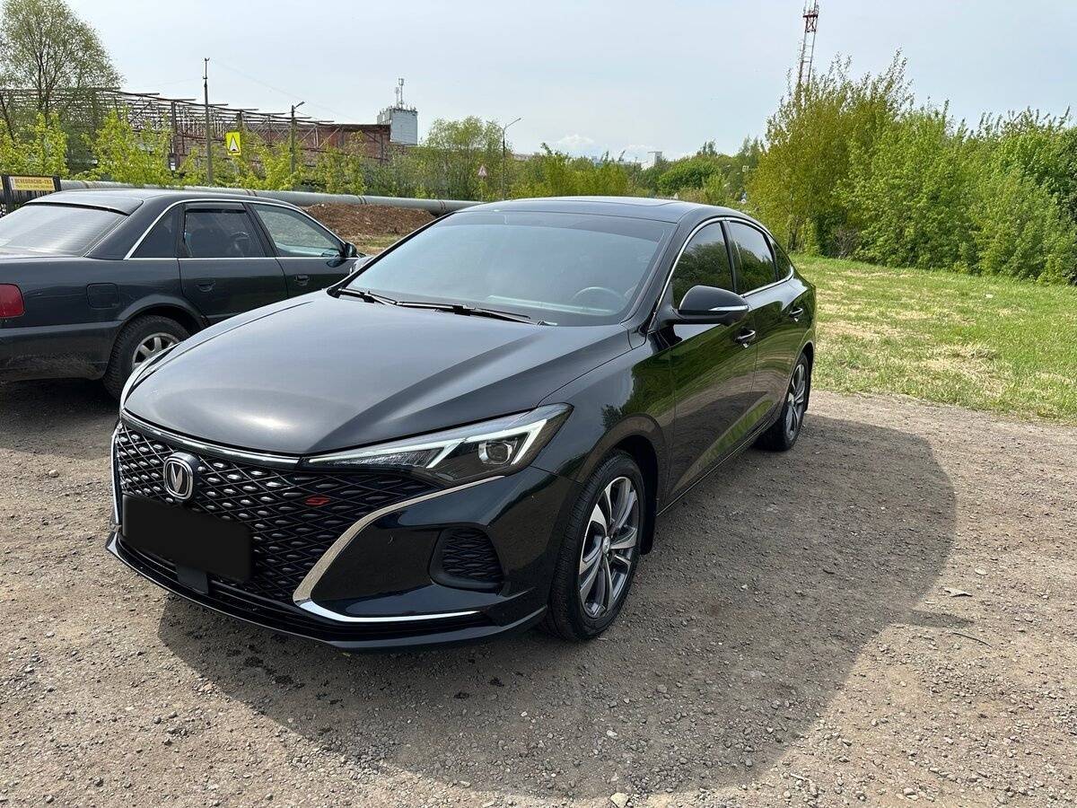 Changan Eado Plus с пробегом — 2023 год. Фото: #2