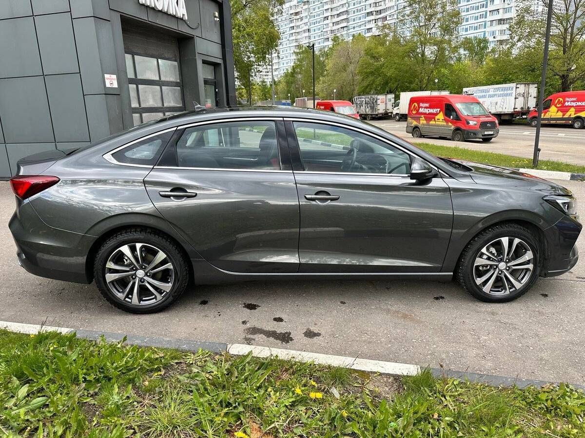 Changan Eado Plus с пробегом — 2024 год. Фото: #2
