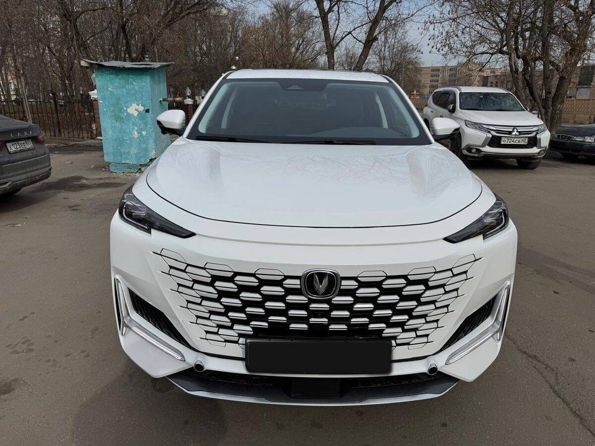 Changan UNI-K с пробегом — 2024 год. Фото: #1