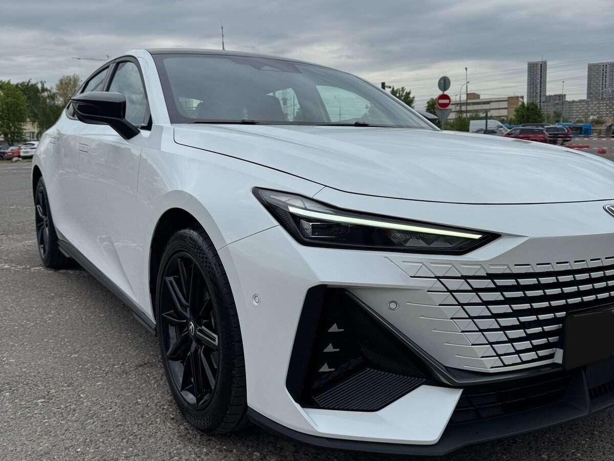 Changan UNI-V с пробегом — 2024 год. Фото: #7