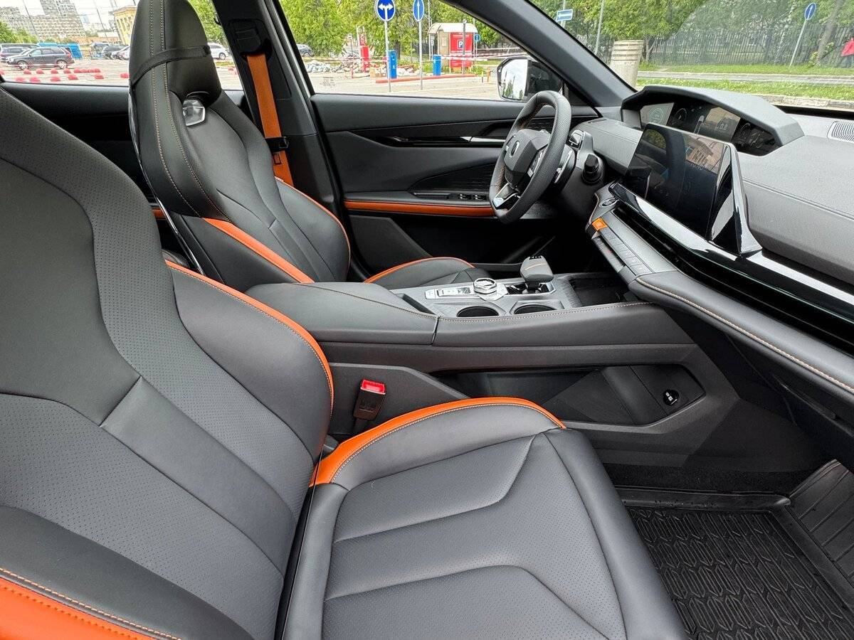 Changan UNI-V с пробегом — 2024 год. Фото: #8