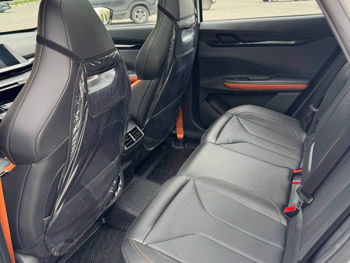 Changan UNI-V с пробегом — 2024 год. Фото: #22