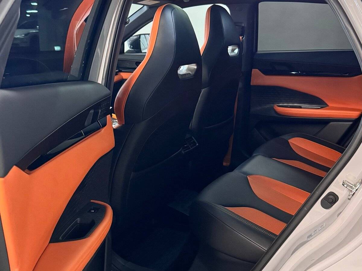 Changan UNI-V с пробегом — 2024 год. Фото: #9