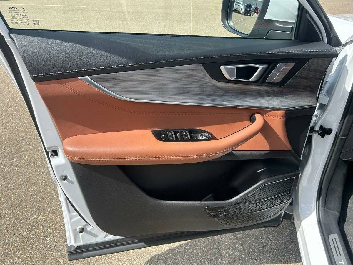 Chery Tiggo 8 Pro Max с пробегом — 2023 год. Фото: #12